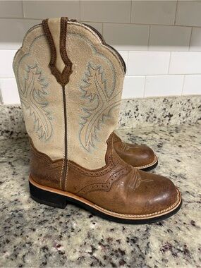 Ariat Fatbaby Western Cowboy Boots in Tan and Cream decor woman country size 8.5